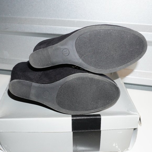 Mossimo Black Lace Up Wedge Booties Size 11 - Picture 5 of 5